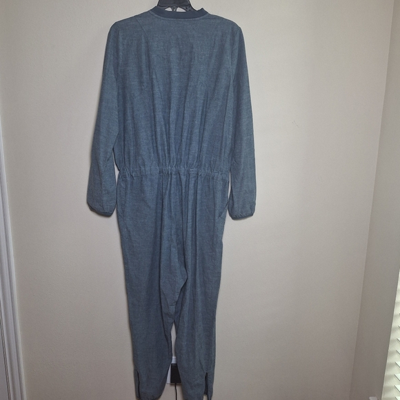 Nike International Athleisure Jumpsuit  Women's  Sz Large Athleisure Front Zip - Picture 4 of 17